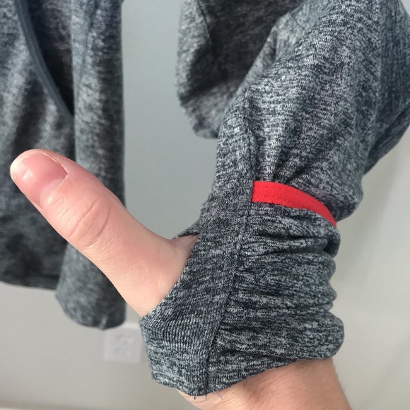 ❌SOLD❌ NWOT Nike Running Hooded Long Sleeve Medium - Picture 6 of 9